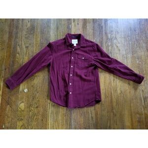 ST John's Bay Button-up